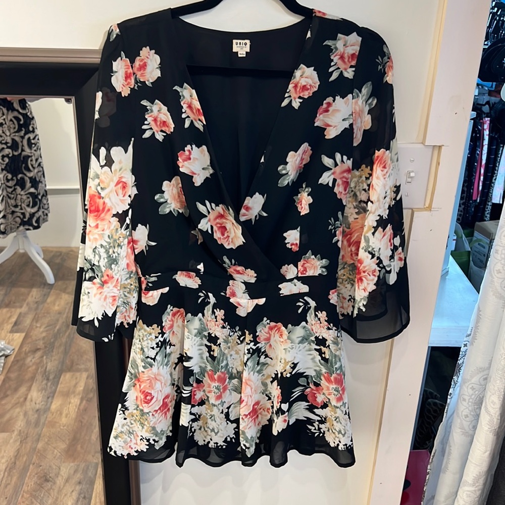 Uniq flowered shorts jumpsuit